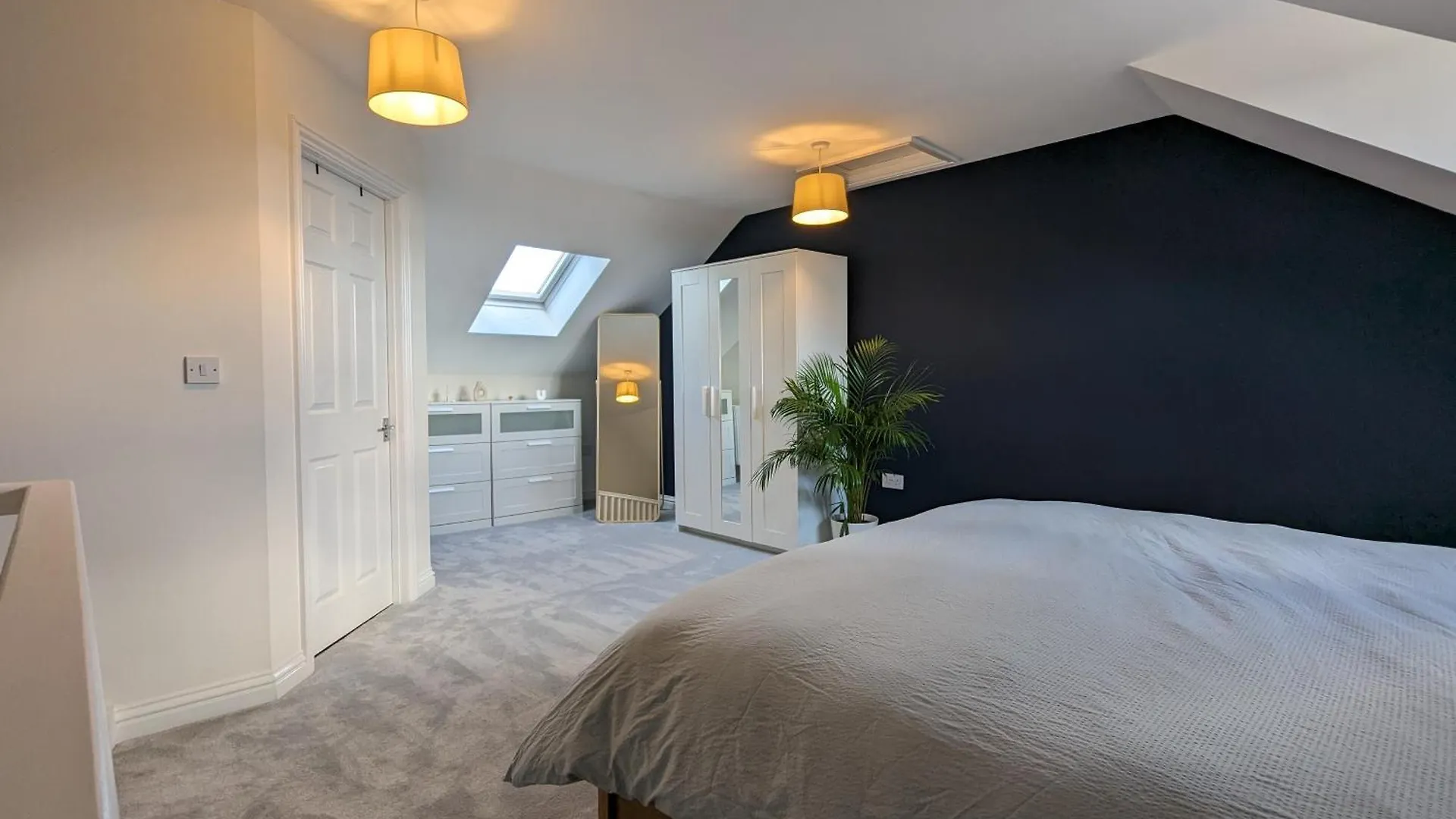 Stunning Super Kingsize Room - Cheltenham Festival United Kingdom